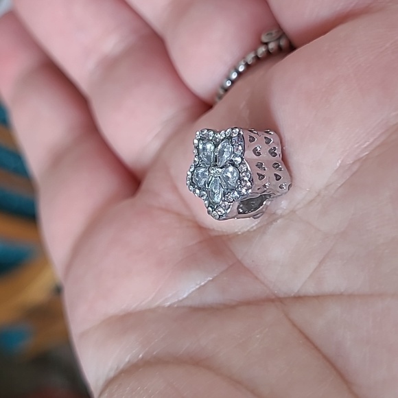 Sparkle through the night Charm - Picture 6 of 6